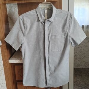 lululemon athletica Light Gray Short-Sleeve Button-Down Shirt